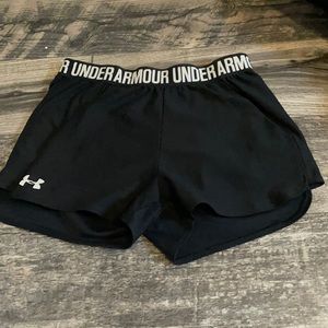 Black under armor athletic shorts
